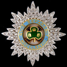 Load image into Gallery viewer, Irish Guards Brooch
