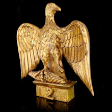 Load image into Gallery viewer, Model of the Imperial Eagle of Napoleon’s 2e Regiment d'Infanterie de Ligne, 1825