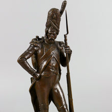 Load image into Gallery viewer, A Pair of Bronze Grenadiers of Napoleon’s Imperial Guard