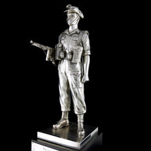 Load image into Gallery viewer, Royal Scots Fusiliers - Presentation Silver Figure, 1946