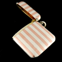 Load image into Gallery viewer, A First World War George V Royal Presentation Vesta Case, 1916