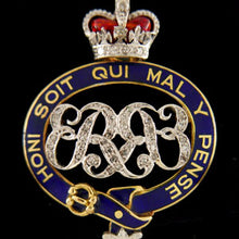 Load image into Gallery viewer, Grenadier Guards Elizabeth II Brooch