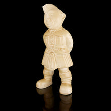 Load image into Gallery viewer, Second World War Bovey Pottery Highlander, 1943