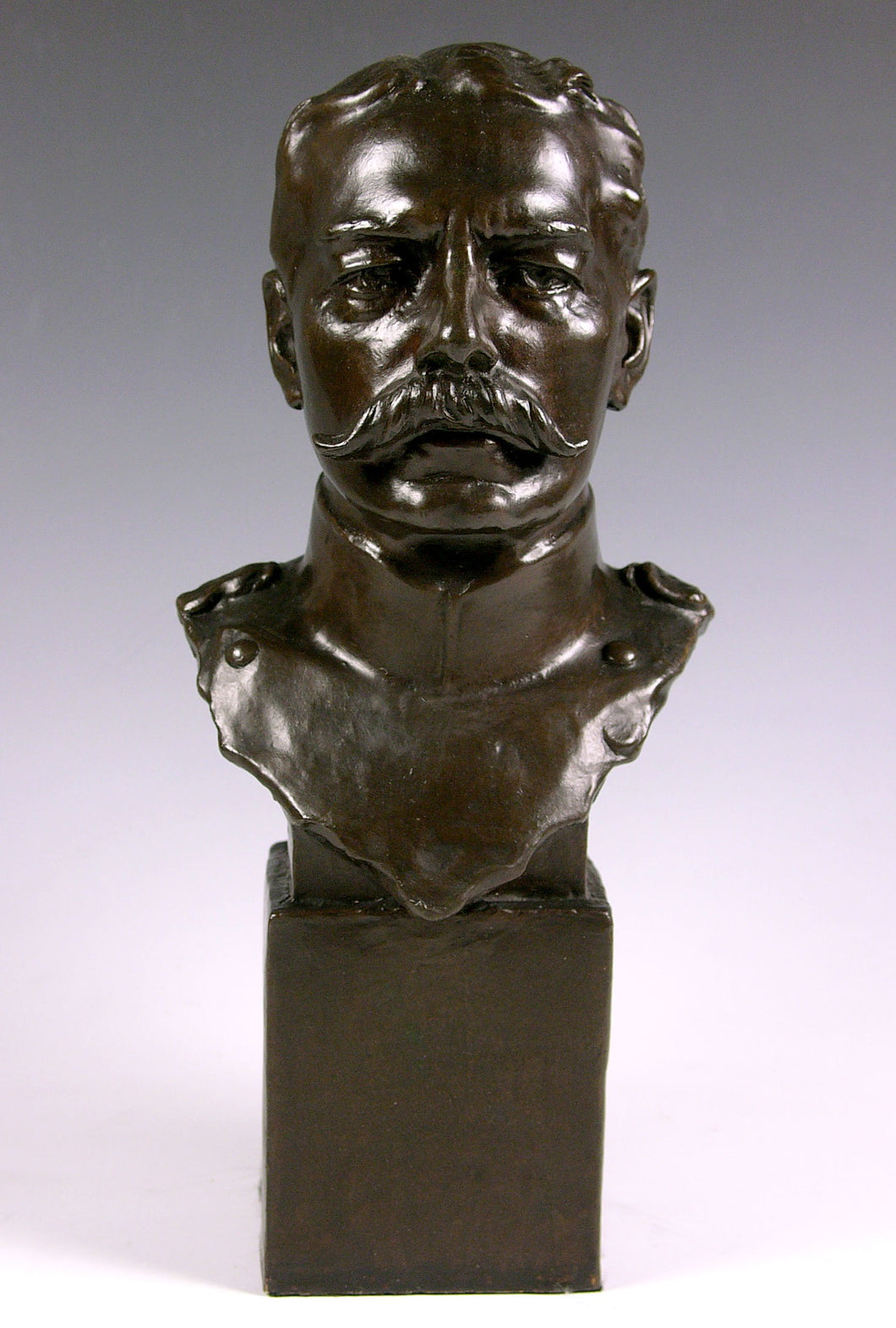 Bronze Bust of Field Marshal Lord Kitchener by Albert Toft, Circa 1910