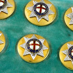 Load image into Gallery viewer, Coldstream Guards - A Set of Gold &amp; Enamel Garter Star Dress Studs, Circa 1890
