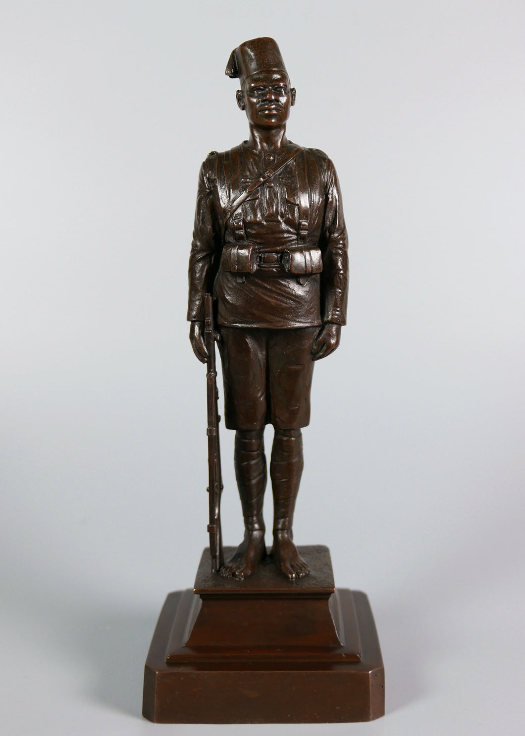 The King’s African Rifles - A Bronze Figure of a First World War Askari, 1918