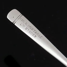 Load image into Gallery viewer, London Division Royal Naval Volunteer Reserve Prize Oar, 1956