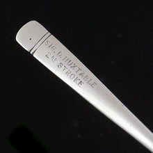 Load image into Gallery viewer, London Division Royal Naval Volunteer Reserve Prize Oar, 1956