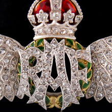 Load image into Gallery viewer, Royal Air Force Large Pilot’s Wings Brooch