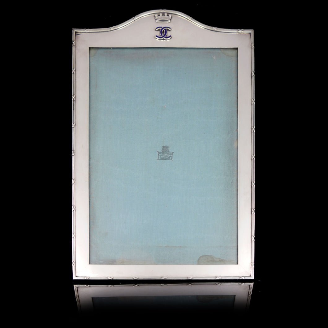 British Raj - A Viceregal Presentation Silver Photograph Frame, 1900