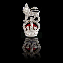 Load image into Gallery viewer, Royal Crest Brooch
