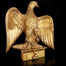 Load image into Gallery viewer, Model of the Imperial Eagle of Napoleon’s 2e Regiment d&#39;Infanterie de Ligne, 1825
