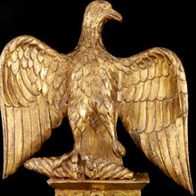 Load image into Gallery viewer, Model of the Imperial Eagle of Napoleon’s 2e Regiment d&#39;Infanterie de Ligne, 1825
