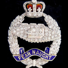 Load image into Gallery viewer, 4th Royal Tank Regiment Brooch
