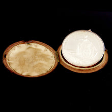 Load image into Gallery viewer, Presentation Specimen of Davison’s Medal for the Battle of the Nile, 1798

