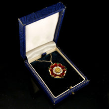 Load image into Gallery viewer, Princess Royal Presentation Wedding Pendant, 1858
