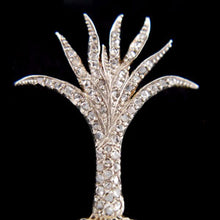 Load image into Gallery viewer, Welsh Guards Brooch
