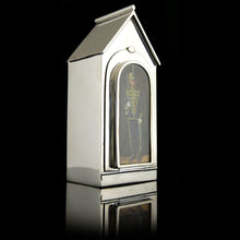Load image into Gallery viewer, The 14th King&#39;s Hussars - Edwardian Sentry Box Travelling Inkwell, 1907
