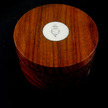 Load image into Gallery viewer, Prince of Wales Presentation Stud Box, 1990
