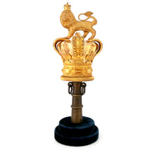 Load image into Gallery viewer, A Victorian British Infantry Colour Finial, 1890
