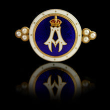 Load image into Gallery viewer, Queen Alexandra Royal Presentation Brooch
