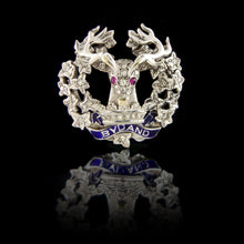 Load image into Gallery viewer, Gordon Highlanders Brooch
