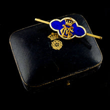 Load image into Gallery viewer, Prince and Princess of Wales Presentation Bar Brooch
